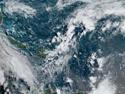 Lluvias este martes por vaguada; el mi&eacute;rcoles incidir&aacute; una onda tropical