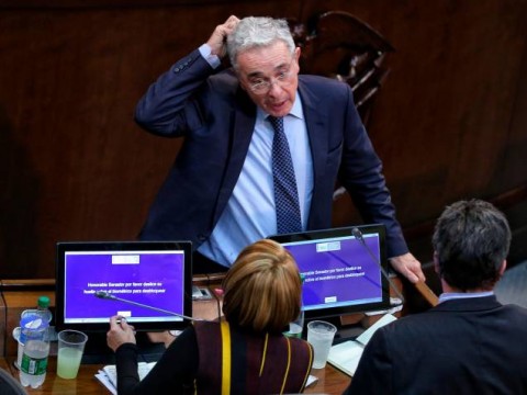 Suprema Corte de Justicia abre investigaci&oacute;n contra el expresidente colombiano &Aacute;lvaro Uribe 