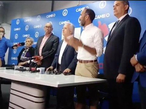 Equipo de Luis Abinader suspende de ultimo minuto ruede de prensa or "nuevos elementos" en el caso del coronel y t&eacute;cnico de Claro