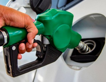 Gobierno aumenta precios de las gasolinas y el gasoil entre 5 y 3 pesos