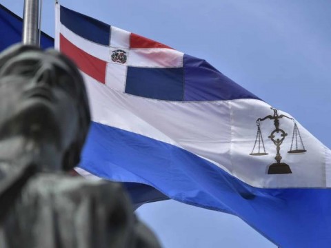 Condenan a l&iacute;der del microtr&aacute;fico en Montecristi y a su esposa