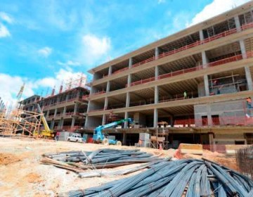 Sectores construcci&oacute;n y agr&iacute;cola dependen de mano de obra haitiana