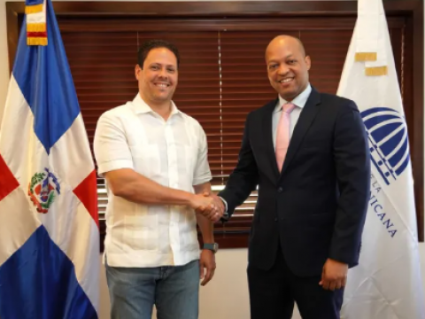 Construir&aacute;n zona franca en Hato del Yaque; crear&aacute; empleos para beneficiarios del Plan Mi Vivienda