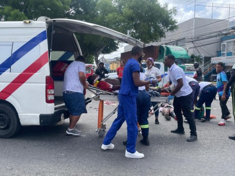 Contin&uacute;an en alza los accidentes de tr&aacute;nsito