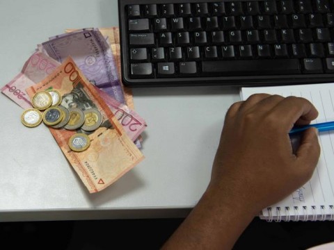 M&aacute;s de la mitad de los dominicanos recibe alg&uacute;n tipo de ayuda del Gobierno