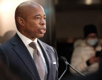 Alcalde de NY est&aacute; en RD para visitar zonas afectadas por hurac&aacute;n Fiona