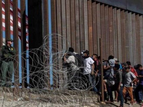 Juez federal concede cinco semanas a EEUU para prepararse para el fin del T&iacute;tulo 42