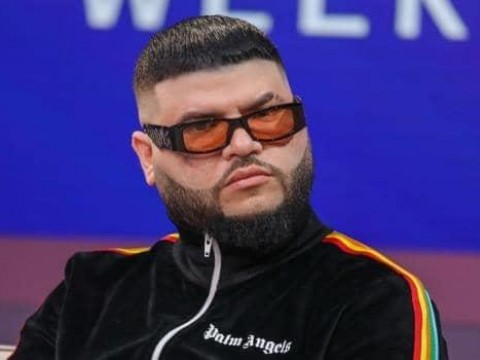 El consejo de Farruko a los artistas tras Bad Bunny lanzar celular a una fan&aacute;tica