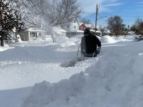 Declaran el estado de emergencia tras "hist&oacute;rica" nevada en el estado de Nueva York