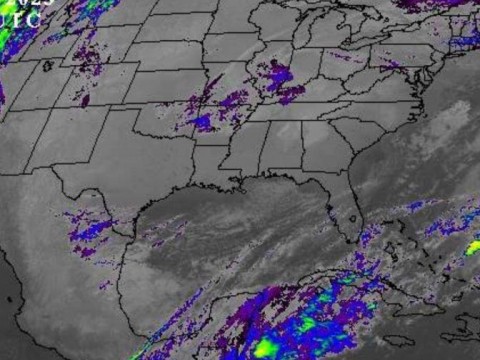 Dominicanos despedir&aacute;n 2023 el domingo con incidencia de un frente fr&iacute;o y fresca temperatura