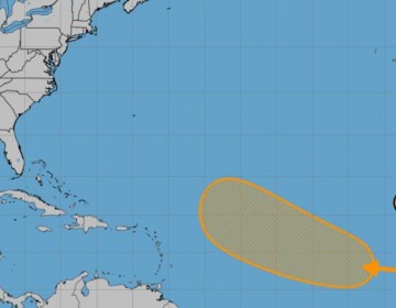 Vigilan una nueva onda tropical con 40 % de probabilidad de convertirse en cicl&oacute;n