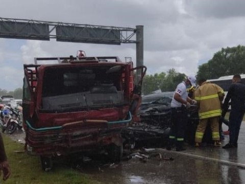 Accidente en la Autov&iacute;a del Coral deja un muerto y tres heridos