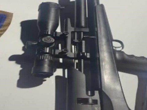 Hombre mata a su pareja con un rifle en Haina y luego se entrega a la Polic&iacute;a