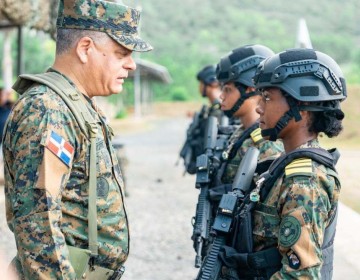 Ministerio de Defensa grad&uacute;a cadetes especializados en operaciones t&aacute;cticas en &aacute;reas urbanizadas
