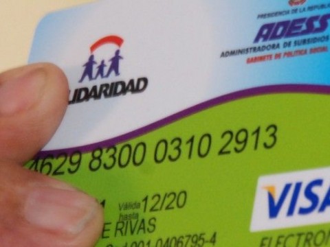 ADESS denuncia colmaderos de oposici&oacute;n estafan a beneficiarios de tarjeta Solidaridad
