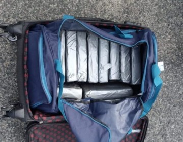 Incautan 14 paquetes presumiblemente cocaína en Aeropuerto de Punta Cana