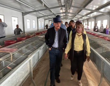 Danilo Medina pide a mujeres productoras votar por Abel Mart&iacute;nez