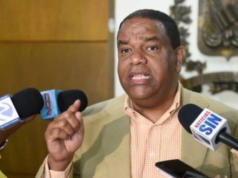 Delegado pol&iacute;tico del PLD acusa al PRM y Fuerza del Pueblo de presionar a la JCE