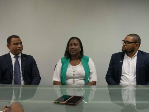 Autoridades prev&eacute;n concluir esta semana reconstrucci&oacute;n de 200 viviendas en Miches