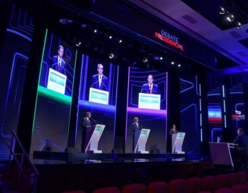 Candidatos presidenciales defienden sus propuestas en debate