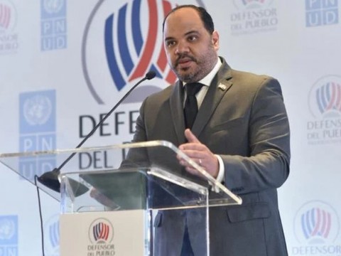 Ulloa: Suplente desconoce rol de Defensor del Pueblo