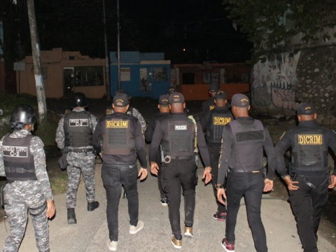 Denuncian banda criminal opera a lo interno de la Polic&iacute;a