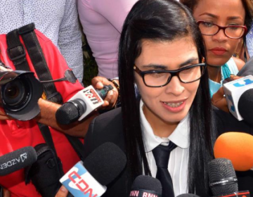 Se querellan contra Olga Din&aacute; por alegada negligencia en caso prospecto