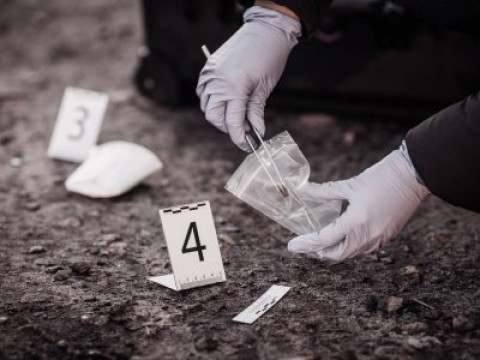 Policía interviene Sosúa tras balacera que dejó tres personas heridas