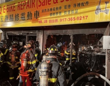 Mueren cuatro personas en un incendio en tienda de bicicletas el&eacute;ctricas en Nueva York