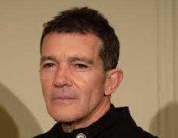 Antonio Banderas  est&aacute;  positivo por COVID-19