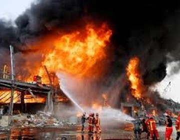 Extinguido un nuevo incendio en el centro de Beirut cerca del lugar de la explosi&oacute;n de agosto