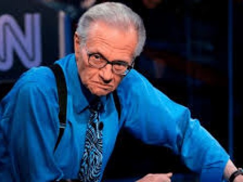 Presentador de TV Larry King sale de cuidados intensivos