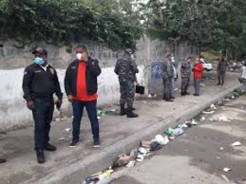 Tiroteo deja dos muertos y cuatro heridos en el sector Los R&iacute;os de esta capital 