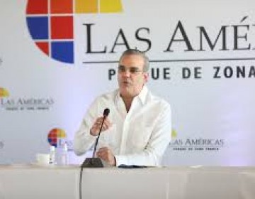 Presidente Abinader promete un 2021 de "fuerte recuperaci&oacute;n econ&oacute;mica" 