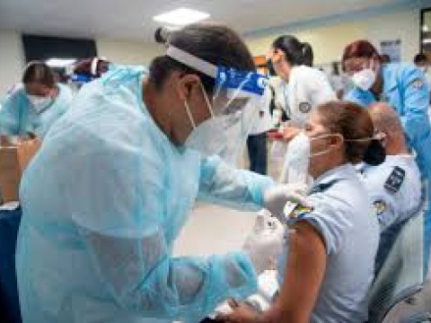 Gobierno espera vacuna 10 mil dominicanos en primera jornada de PNV