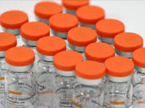 China aprueba SINOVAC para vacunaci&oacute;n contra la COVID en menores de entre 3 y 17 a&ntilde;os