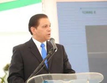 &iquest;Qui&eacute;n es el Dr. Daniel Rivera nuevo ministro de salud?