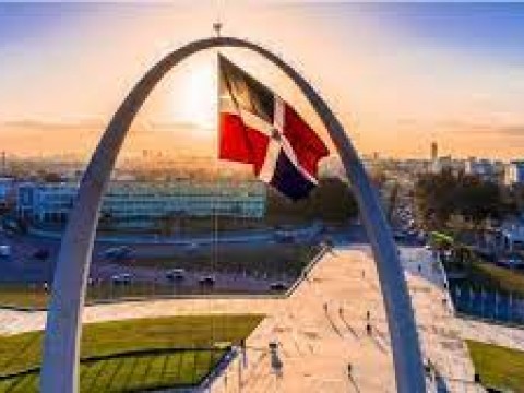 Abinader crea comisi&oacute;n para conmemorar el bicentenario de la Independencia Ef&iacute;mera