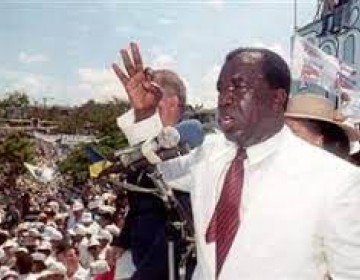 Se conmemoran 23 años de la muerte del lider de masas José Francisco Peña Gómez