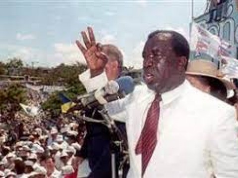 Se conmemoran 23 años de la muerte del lider de masas José Francisco Peña Gómez