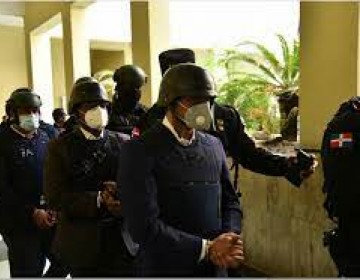 Imputados en caso Coral llegan a Najayo para cumplir prisión preventiva 