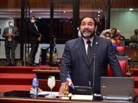 Genao atribuye a alto costo de campa&ntilde;a presencia de figuras envueltas en esc&aacute;ndalos