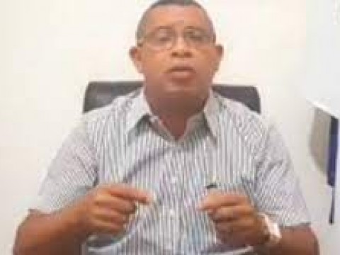 Regidor admite pol&iacute;ticos usan cargos para buscar dinero
