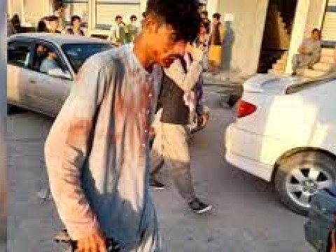 Estado Isl&aacute;mico se adjudica atentado suicida junto al aeropuerto de Kabul