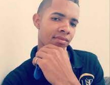 Santiago: Muere joven camarero muere atacado por personas que se negaron a pagar la cuenta