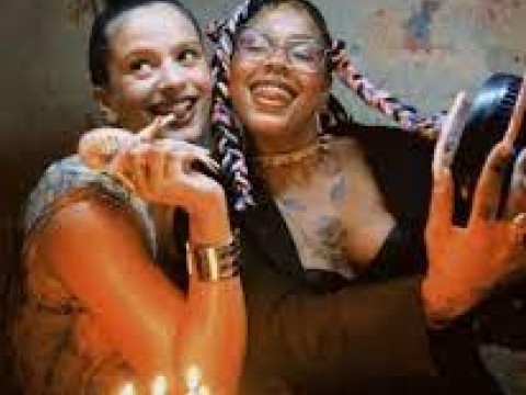 &ldquo;Linda&rdquo; la controversial canci&oacute;n de Rosal&iacute;a y Tokischa