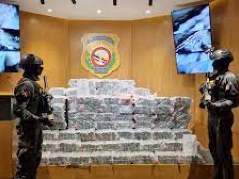 DNCD y MP incautan 810 paquetes de posible coca&iacute;na