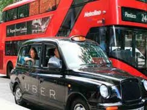 Uber podr&aacute; seguir operando en Londres tras fallo de un tribunal a su favor