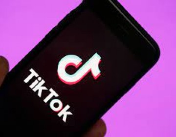 Ni&ntilde;a italiana de 10 a&ntilde;os muere por asfixia durante un desaf&iacute;o en la red Tik Tok