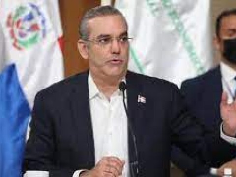Gobierno iniciar&aacute; este a&ntilde;o la construcci&oacute;n de un muro en la frontera